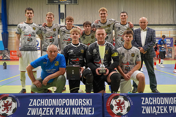 Debiutanci zdobywają puchar!